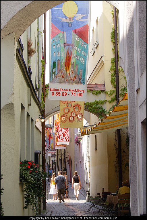 20060728_IMG_0098.JPG - H�llgasse in Passau, Bayern